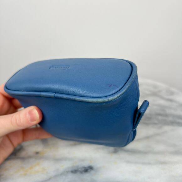Vintage Coach Blue Soft Leather Cosmetic Case Zip Pouch - Picture 8 of 12